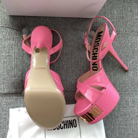 Moschino Logo Sole Platform Sandal (Women) 8US / 38EU - Picture 9 of 14